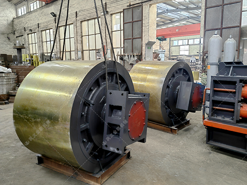 1810液壓對(duì)輥制砂機(jī)一小時(shí)產(chǎn)量多少? 1810液壓對(duì)輥制砂機(jī)一小時(shí)產(chǎn)量多少?