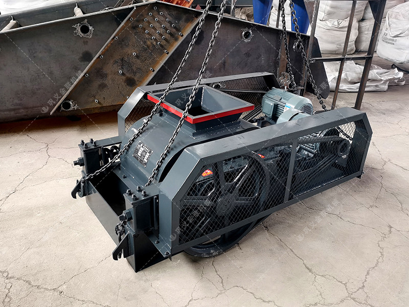 2PG250*250小型對輥破碎機(jī)和64輥皮發(fā)貨圖片 2PG250*250小型對輥破碎機(jī)和64輥皮發(fā)貨圖片