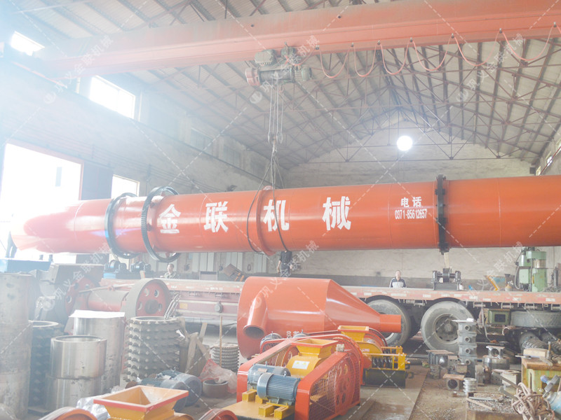 烘干機和兩臺小型對輥破碎機發(fā)往湖南永興破碎烘干銅渣