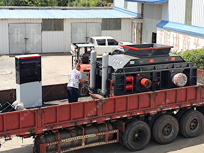 2025 年制砂設(shè)備新趨勢：全自動(dòng)液壓對(duì)輥制砂機(jī)為何成行業(yè)優(yōu)選？