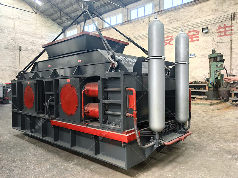 2025 年制砂設(shè)備新趨勢：全自動(dòng)液壓對(duì)輥制砂機(jī)為何成行業(yè)優(yōu)選？